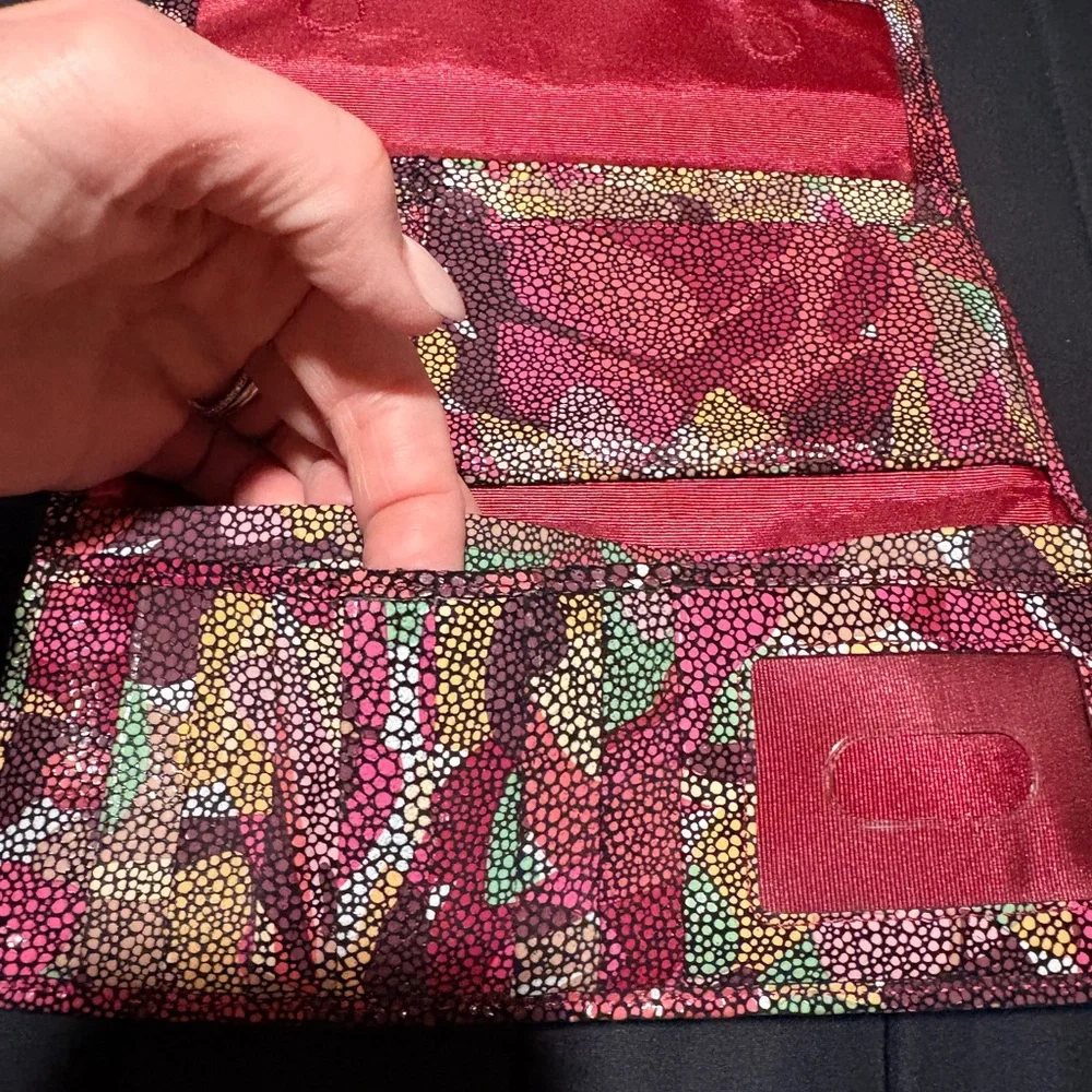 HOBO Colorful Patterned Women's Clutch - Picture 5 of 6